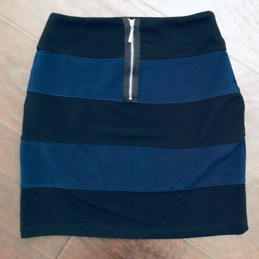 🌟 Forever 21 High Waisted Pencil Mini Skirt - Picture 6 of 9